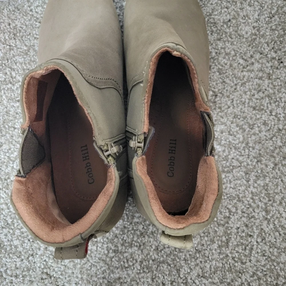 Cobb Hill Boots Womens Green And Brown Ankle Bootie Side Zip, Size 9.5
